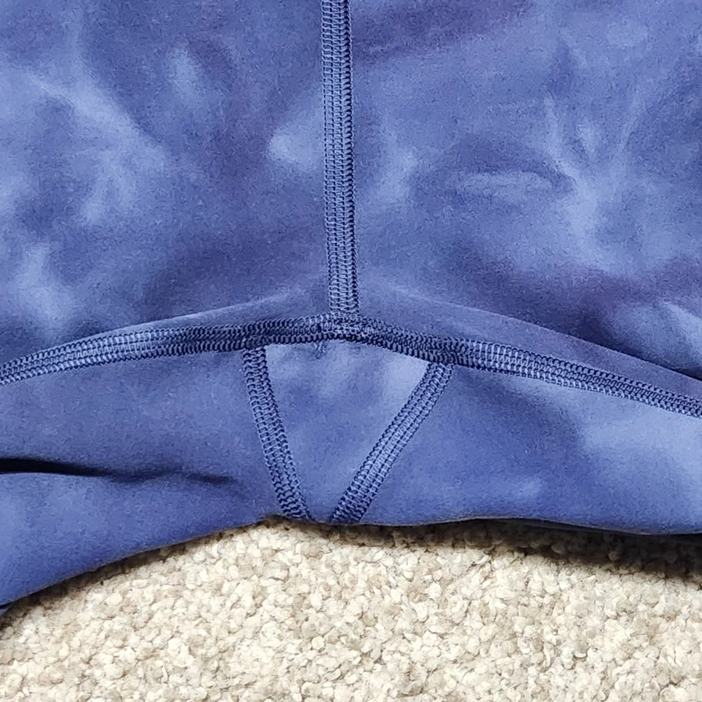 Lululemon Invigorate High-Rise Leggings Size 2 Blue Tie-Dye Everlux Pockets - Picture 5 of 9